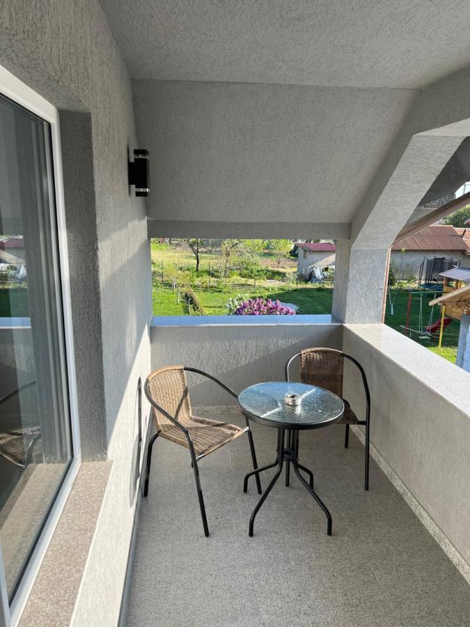 Vila Palade Corbu  Exteriör bild